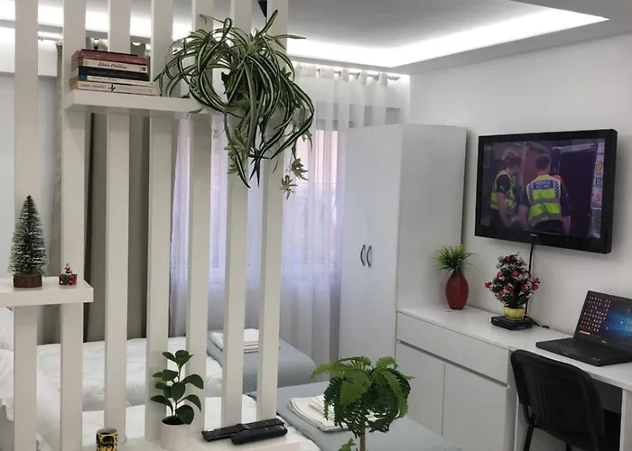 Aeden Tirana